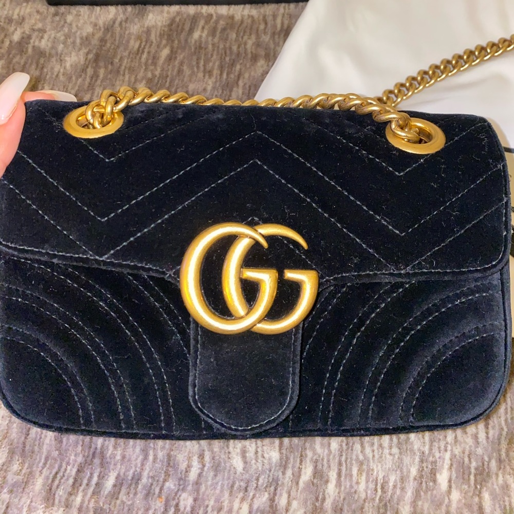 Gucci marmont velvet mini